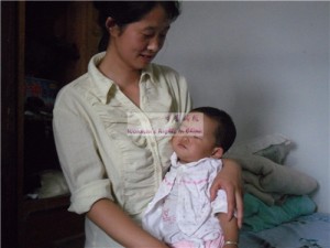 董馨蔚和她的母亲魏丹